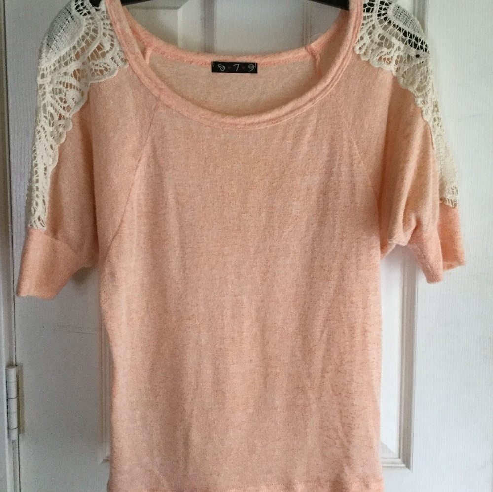 3/$10✨Coral Top with Crocheted Shoulders